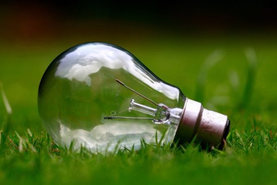 Pourquoi Faut-il remplacer ses ampoules par des LED ?