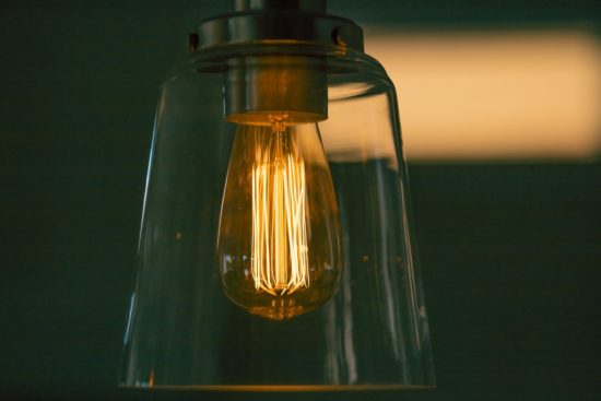 Pourquoi Faut-il remplacer ses ampoules par des LED ?