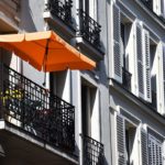 Quel parasol choisir pour votre balcon ?