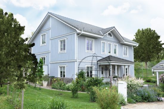 Maison en bois peint.